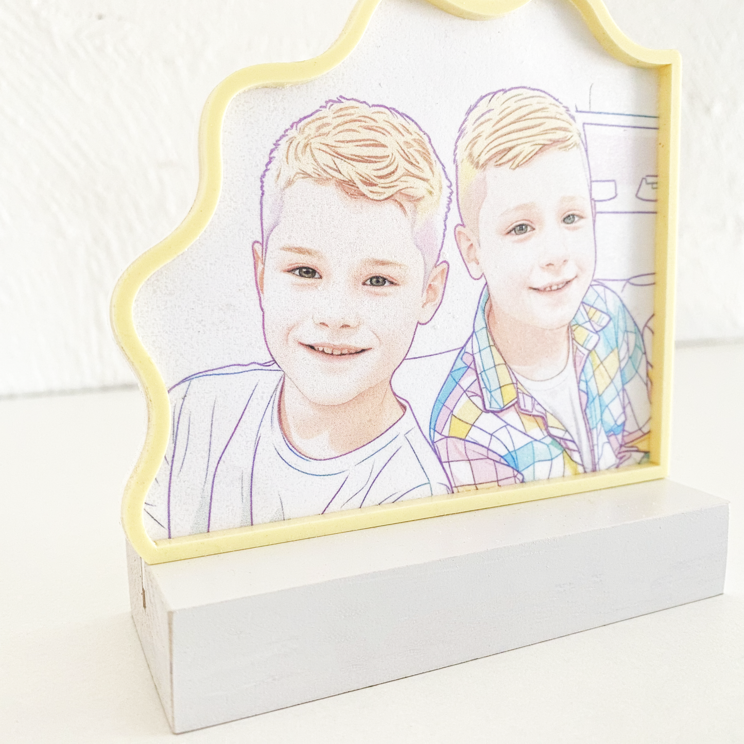 Half-Wave Line Art Picture Frame