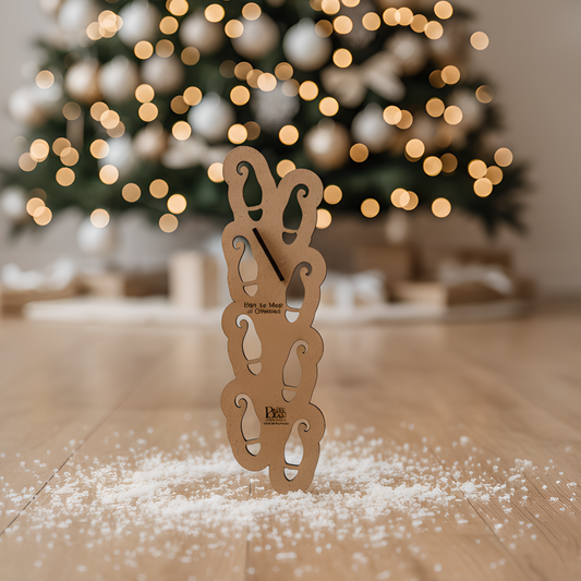 n image showing the 20.5cm x 6cm size of the Elf Stencil, demonstrating the scale of the four-print design